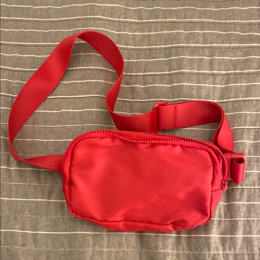 Gap Fit Belt Bag